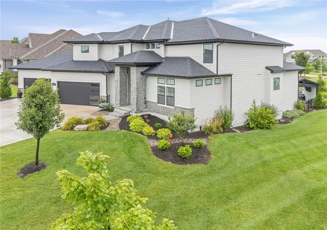 4th image of 12300 W 169Th St, Overland Park, KS 66221 | MLS# 2616244