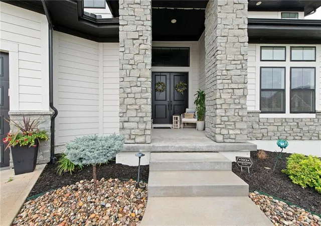 5th image of 12300 W 169Th St, Overland Park, KS 66221 | MLS# 2616244
