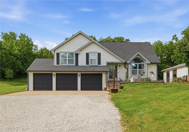 Homes for sale in Lansing, KS | 964 N Hwy 5 N/A, Lansing, KS 66043 | MLS# 2616277