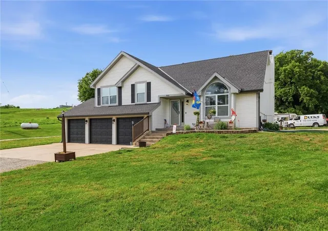 Homes for sale in Lansing, KS | 964 N Hwy 5 N/A, Lansing, KS 66043 | MLS# 2616277
