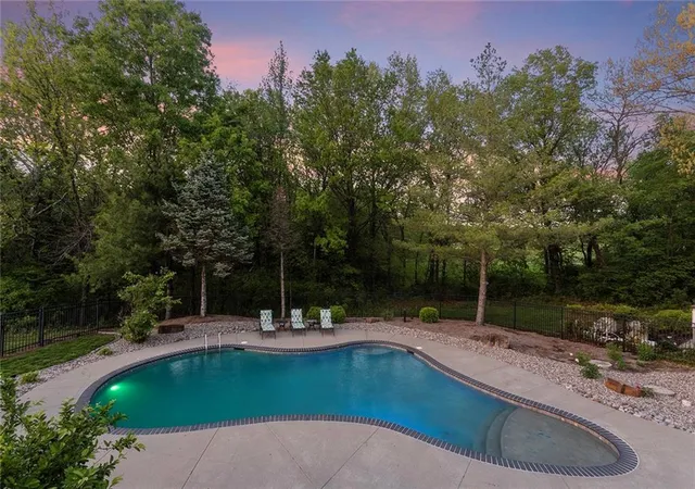 Photo 4 of Single family home for sale at 8611 S Stillhouse Rd, Oak Grove, MO 64075 | MLS# 2616289 | Listing updated on 2026-05-15