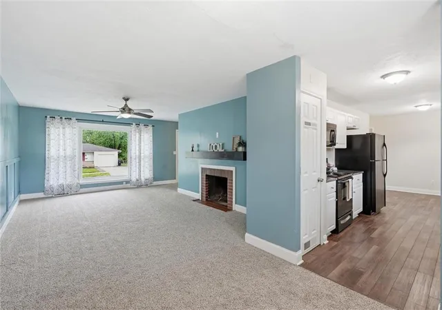 3rd image of 2902 W 7Th St, Lawrence, KS 66049 | MLS# 2616296