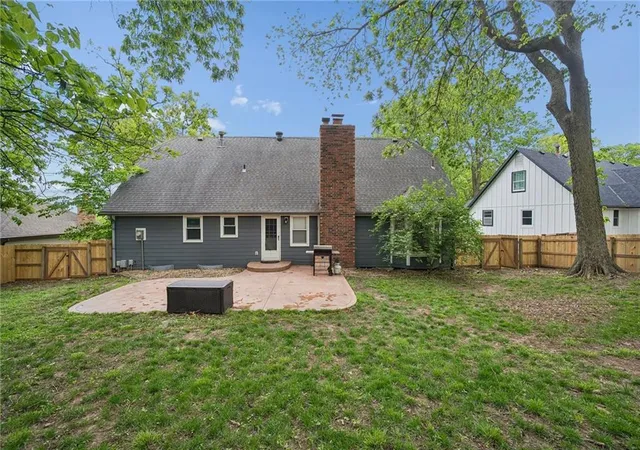 35th image of 6104 Albervan St, Shawnee, KS 66216 | MLS# 2616330