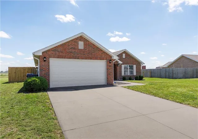 3rd image of 707 Landon Dr, Independence, KS 67301 | MLS# 2616430