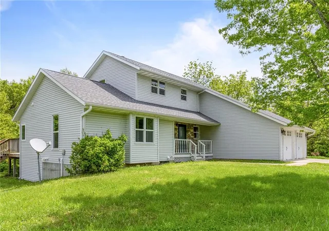 2nd image of 20 Nw 750th Rd, Warrensburg, MO 64093 | MLS# 2616456