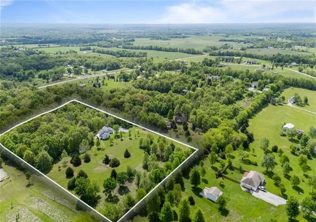 60th image of 20 Nw 750th Rd, Warrensburg, MO 64093 | MLS# 2616456