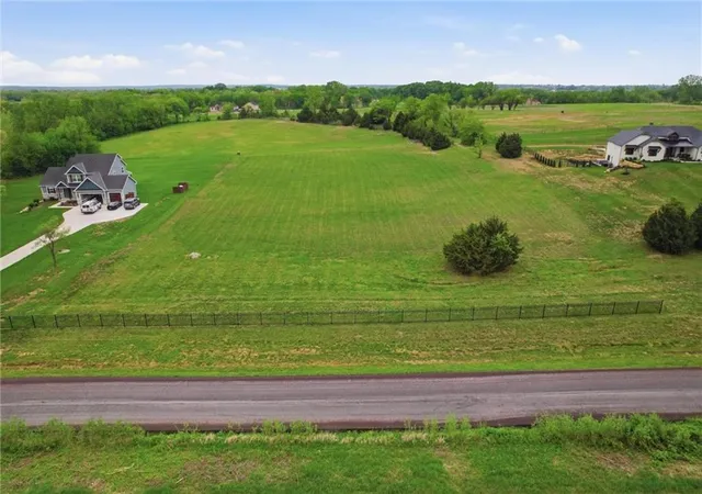 Photo 2 of Sale Pending at Stillwell Rd, Bonner Springs, KS 66012 | MLS# 2616466 | Listing updated on 2026-09-13