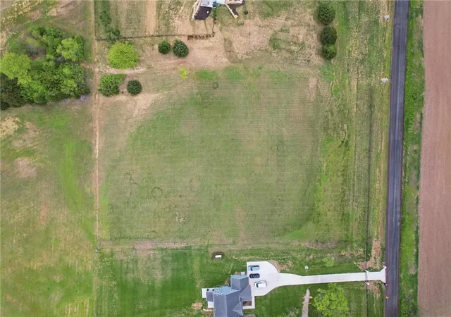Photo 4 of Sale Pending at Stillwell Rd, Bonner Springs, KS 66012 | MLS# 2616466 | Listing updated on 2026-09-13