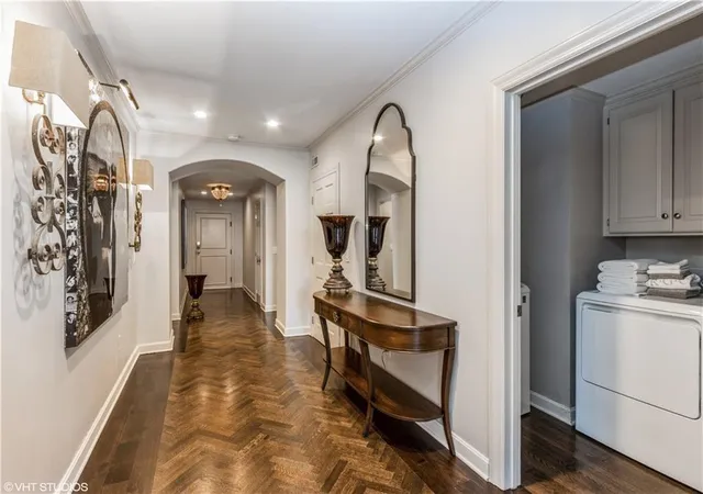 Photo 3 of Condo for sale at 229 Ward Pkwy #101B, Kansas City, MO 64112 | MLS# 2616510 | Listing updated on 2026-10-03
