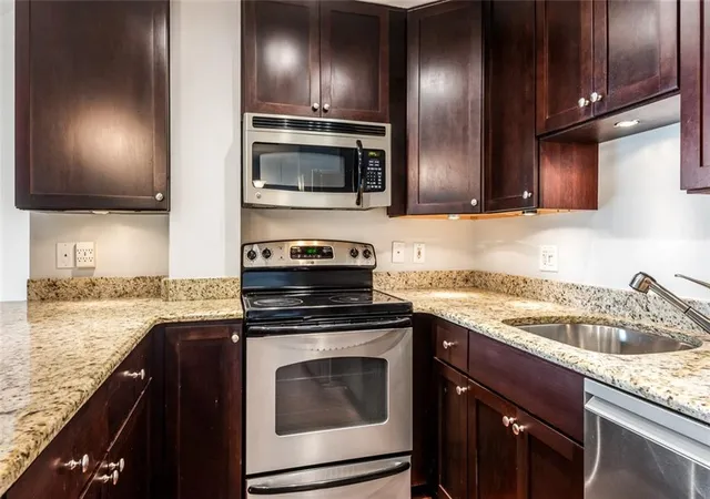 5th image of 3838 Rainbow Blvd #1411, Kansas City, KS 66103 | MLS# 2616520