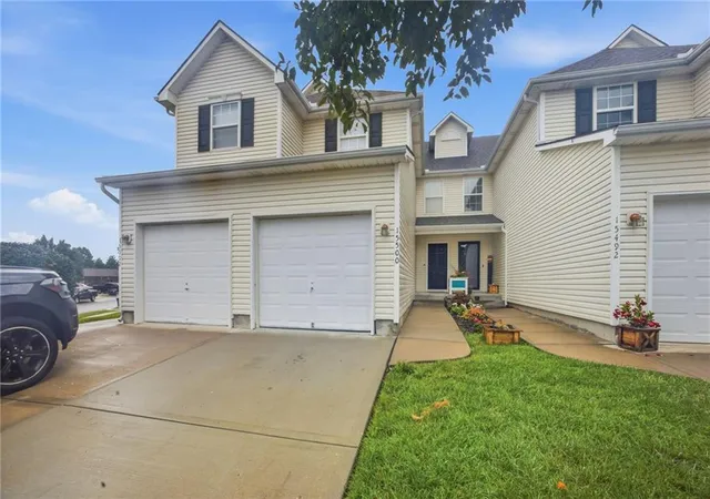 Photo 2 of Townhouse for sale at 15500 Nw 123rd Street, Platte City, MO 64079 | MLS# 2616619 | Listing updated on 2026-08-07