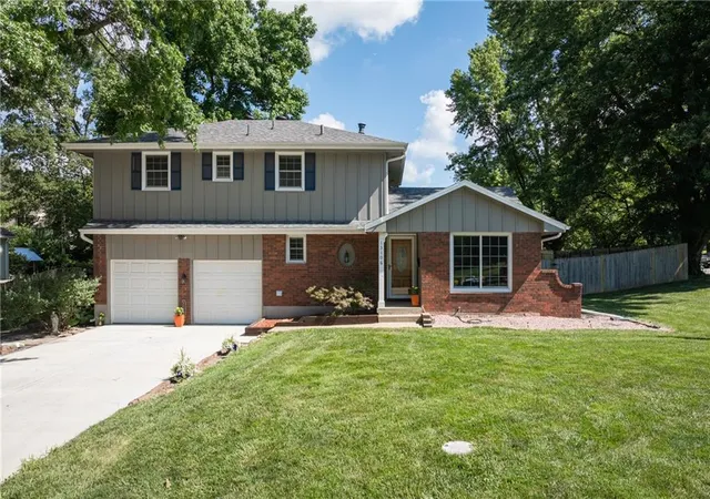 1st image of 13106 E 53rd Ter, Kansas City, MO 64133 | MLS# 2616631