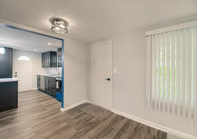 4th image of 4833 Farley Ave, Kansas City, MO 64129 | MLS# 2616775