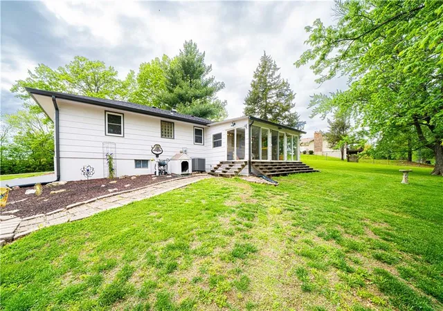 Photo 3 of Single family home for sale at 16929 State Route Dd Hwy, Savannah, MO 64485 | MLS# 2616805 | Listing updated on 2026-09-23