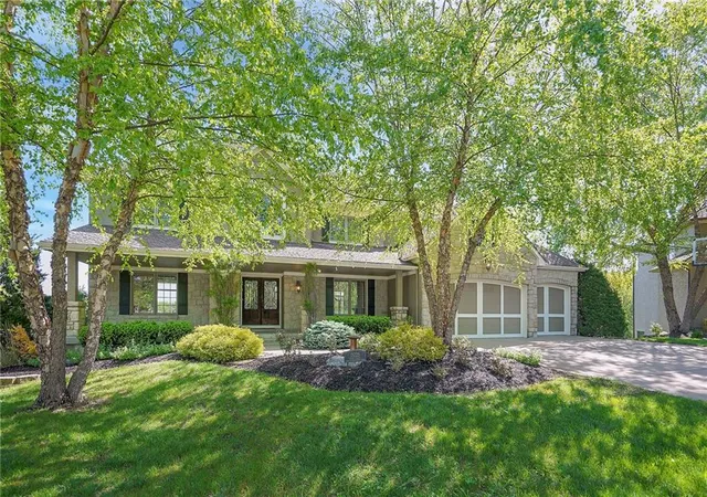 2nd image of 15225 Perry St, Overland Park, KS 66221 | MLS# 2616819