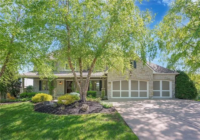 Photo 3 of Single family home for sale at 15225 Perry St, Overland Park, KS 66221 | MLS# 2616819 | Listing updated on 2026-09-26