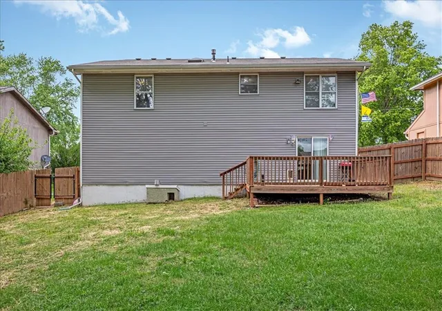 Homes for sale in Lansing, KS | 220 Debra St, Lansing, KS 66043 | MLS# 2616909