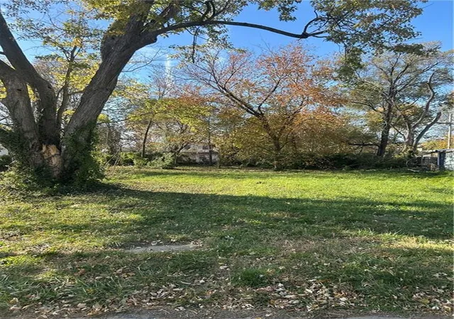 Photo 3 of Land for sale at 2332 Oakley Ave W, Kansas City, MO 64127 | MLS# 2616916 | Listing updated on 2026-08-03