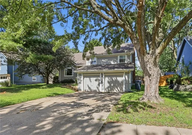 4th image of 1819 S Stagecoach Dr, Olathe, KS 66062 | MLS# 2616917
