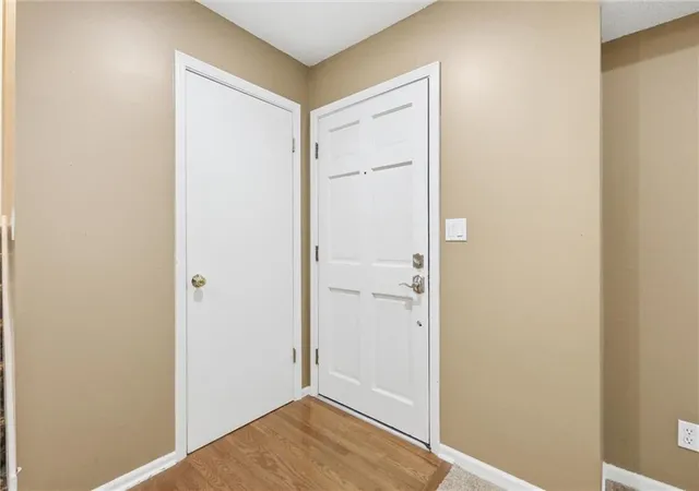 5th image of 1819 S Stagecoach Dr, Olathe, KS 66062 | MLS# 2616917