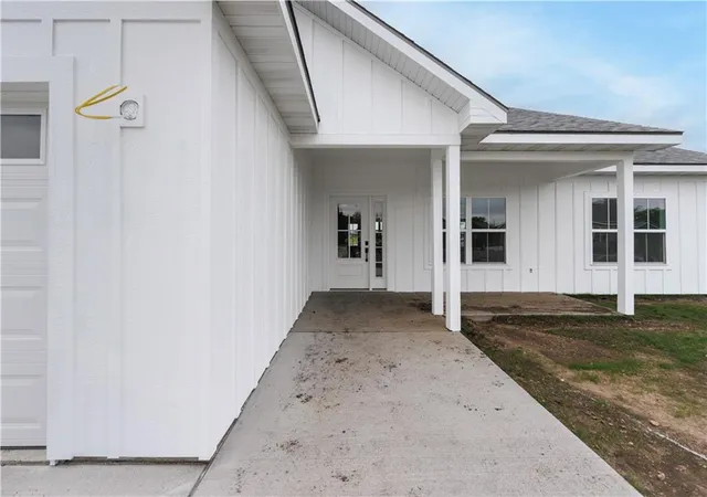 Homes for sale in Independence, KS | 617 Catalpa St, Independence, KS 67301 | MLS# 2616946