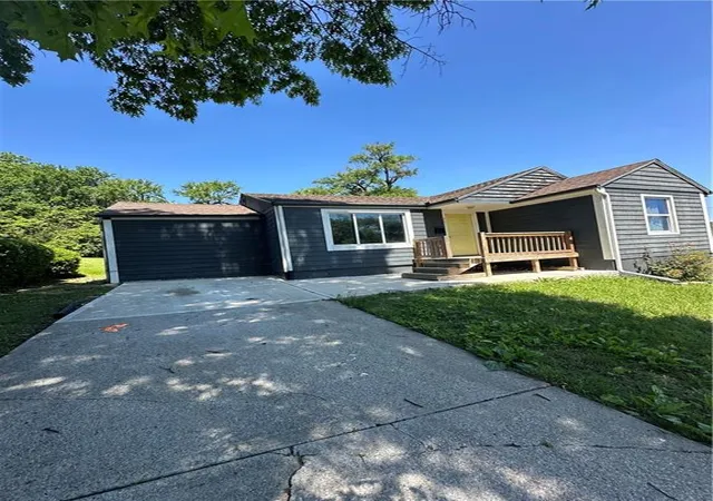 Single family home for sale at 3618 E Gregory Blvd, Kansas City, MO 64132 | MLS# 2616956