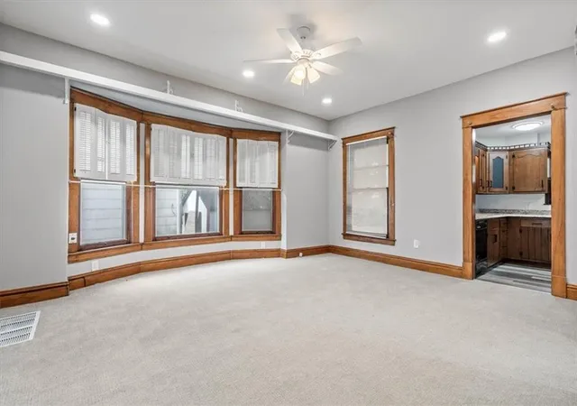 4th image of 920 S Main Ave, Independence, MO 64050 | MLS# 2616994