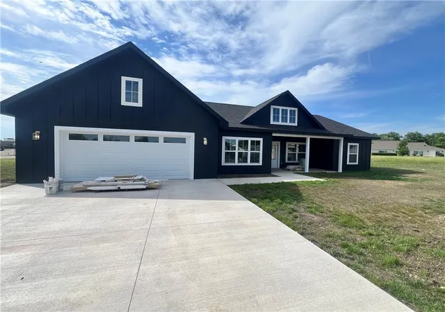Homes for sale in Independence, KS | 621 Catalpa St, Independence, KS 67301 | MLS# 2617003