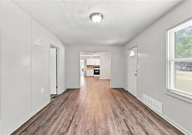 Photo 3 of Single family home for sale at 11217 Applewood Dr, Kansas City, MO 64134 | MLS# 2617016 | Listing updated on 2026-10-16