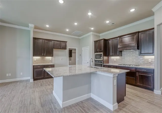 Photo 3 of Single family home for sale at 18540 W 195 Terrace, Spring Hill, KS KS | MLS# 2617017 | Listing updated on 2026-09-02