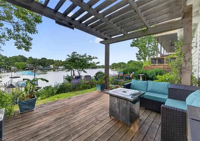 3rd image of 25 Beach Dr, Lake Tapawingo, MO 64015 | MLS# 2617034