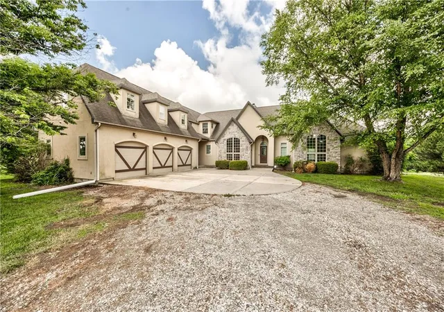 1st image of 17620 Millwood Rd, Leavenworth, KS 66048 | MLS# 2617038