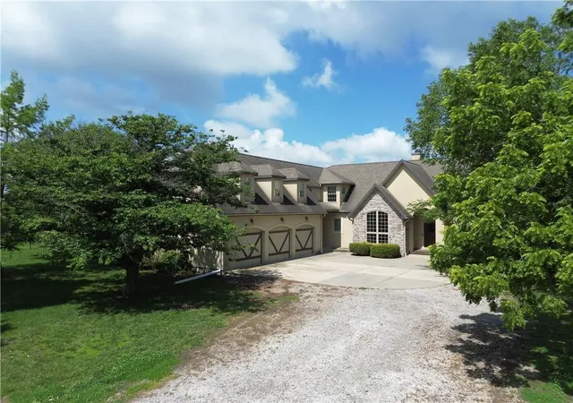 2nd image of 17620 Millwood Rd, Leavenworth, KS 66048 | MLS# 2617038