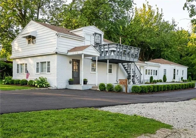 1st image of 808 N Emery St, Independence, MO 64050 | MLS# 2617076