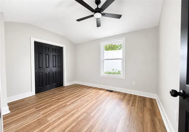 Photo 4 of Sale Pending at 705 S Fairview Ave, Independence, MO 64053 | MLS# 2617080 | Listing updated on 2026-08-19