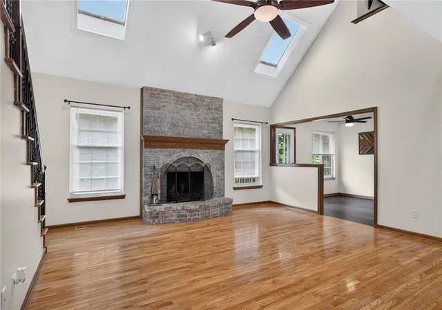3rd image of 7417 N Park Ave, Kansas City, MO 64118 | MLS# 2617160