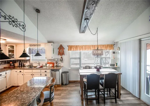 Photo 4 of Single family home for sale at 20325 Lost Valley Rd, Warsaw, MO 65355 | MLS# 2617171 | Listing updated on 2026-09-19