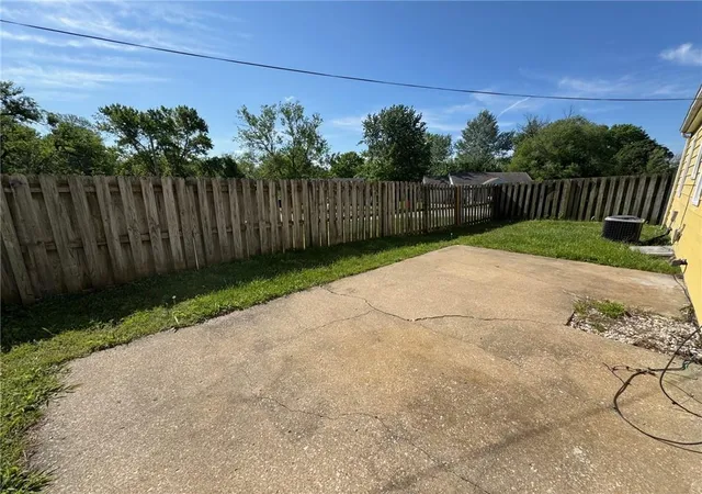 Homes for sale in Warrensburg, MO | 405 10 Th Ter, Warrensburg, MO 64093 | MLS# 2617211