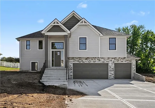 Photo 2 of Single family home for sale at 12408 Morgan St, Excelsior Springs, MO 64024 | MLS# 2617269 | Listing updated on 2026-10-13