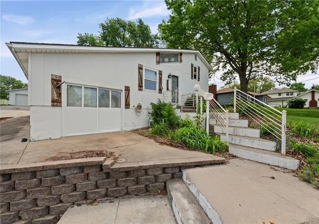 3rd image of 2509 S 53Rd St, Kansas City, KS 66106 | MLS# 2617300