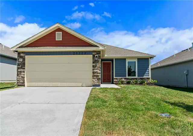 Homes for sale in Spring Hill, KS | 20222 W 195th St, Spring Hill, KS 66083 | MLS# 2617359