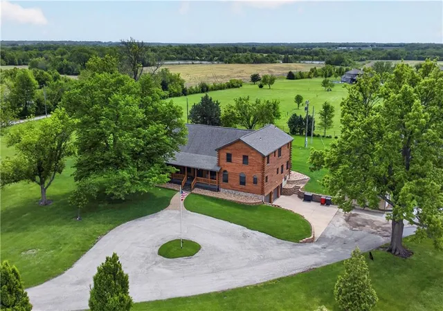 2nd image of 30703 E Us Hwy 50 Rd, Lees Summit, MO 64086 | MLS# 2617362
