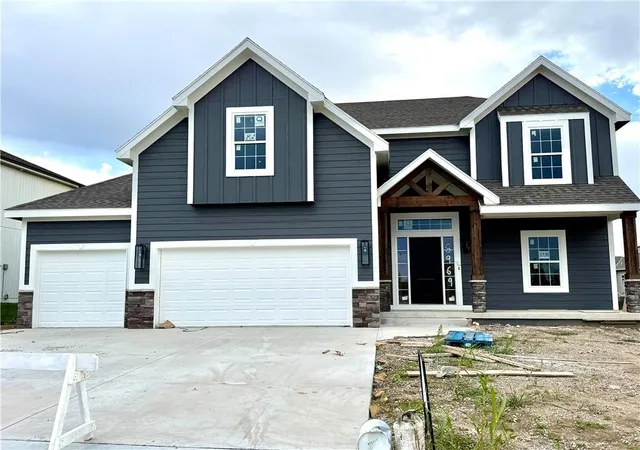 Photo 1 of Single family home for sale at 8969 Ne 99th Street, Kansas City, MO 64157 | MLS# 2617376 | Listing updated on 2026-10-20