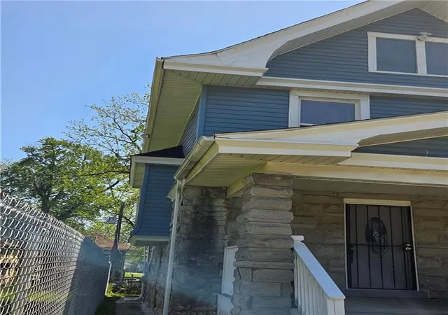 Homes for sale in Kansas City, MO | 3321 Wabash Ave, Kansas City, MO 64109 | MLS# 2617395