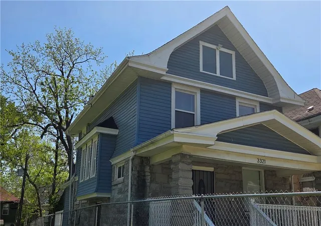 Homes for sale in Kansas City, MO | 3321 Wabash Ave, Kansas City, MO 64109 | MLS# 2617395