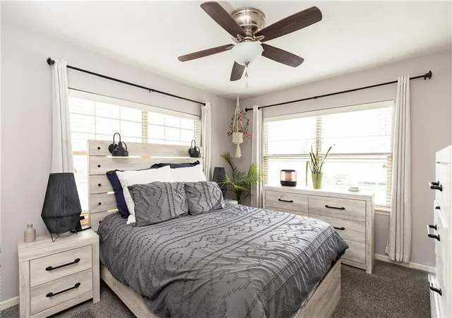4th image of 4526 Roanoke Pkwy #A, Kansas City, MO 64111 | MLS# 2617399