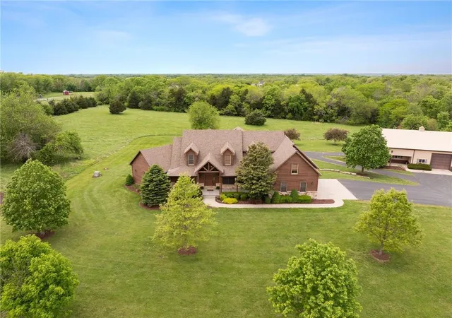 Homes for sale in De Soto, KS | 8980 Rowen Rd, De Soto, KS 66018 | MLS# 2617476