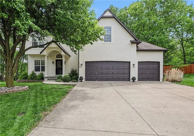 2nd image of 1826 S Jones Ct, Independence, MO 64057 | MLS# 2617523