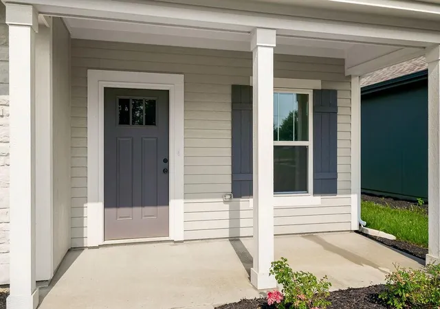 Photo 4 of House for sale at 1600 Cottonwood Crk Ave #2, Kearney, MO 64060 | MLS# 2617583 | Listing updated on 2026-08-14