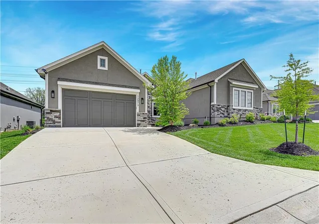 Photo 1 of Single family home for sale at 12973 S Alden St, Olathe, KS 66062 | MLS# 2617595 | Listing updated on 2026-10-03